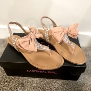 Women’s size 6 Material Girl Swan pale pink sling back sandal